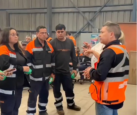 Instrucción del simulacro de autorrescatador Miniescape (H2S) al equipo de ERRES