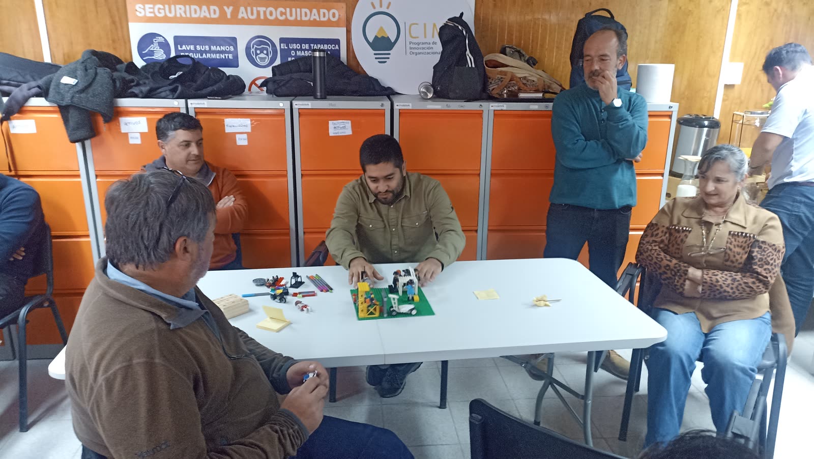 CIMA parte con más de 80 personas en el Barrio Industrial — foto 2 de 5